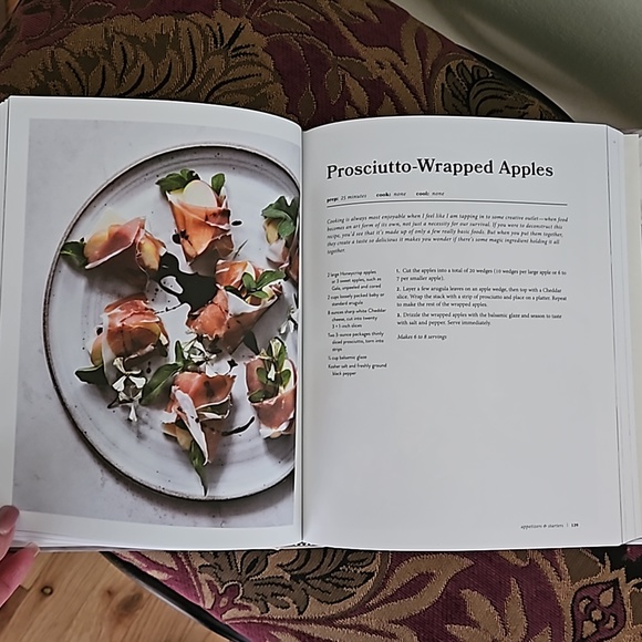 📖🔥Joanna Gaines Magnolia Table Recipe Collection Vol~2 - Picture 3 of 7